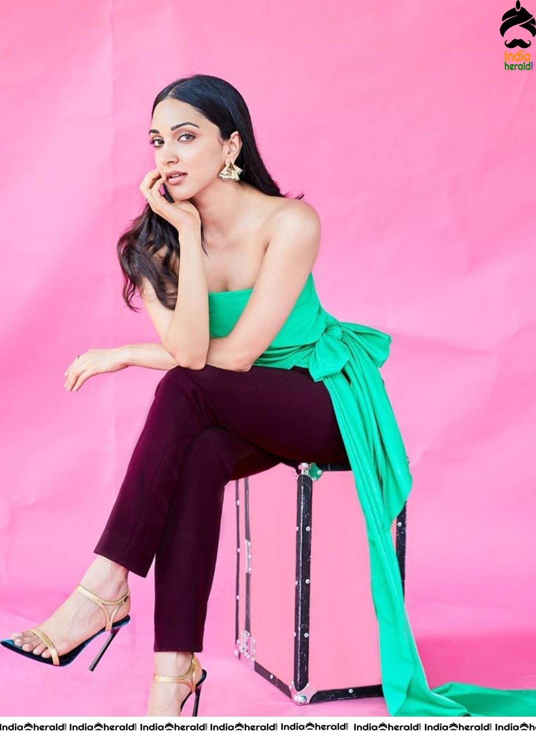 Kiara Advani Latest Sizzling Hot Photoshoot Stills