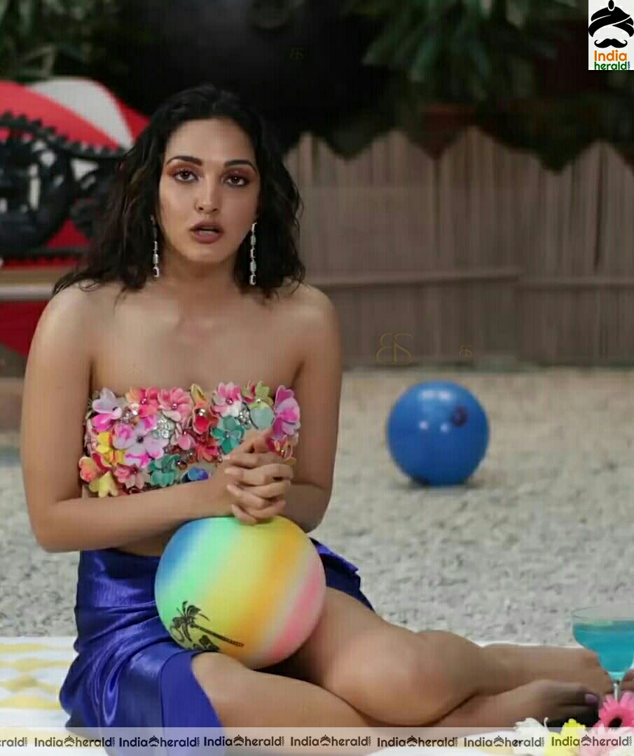 Kiara Advani looking hot in floral dress and shows her Balloons