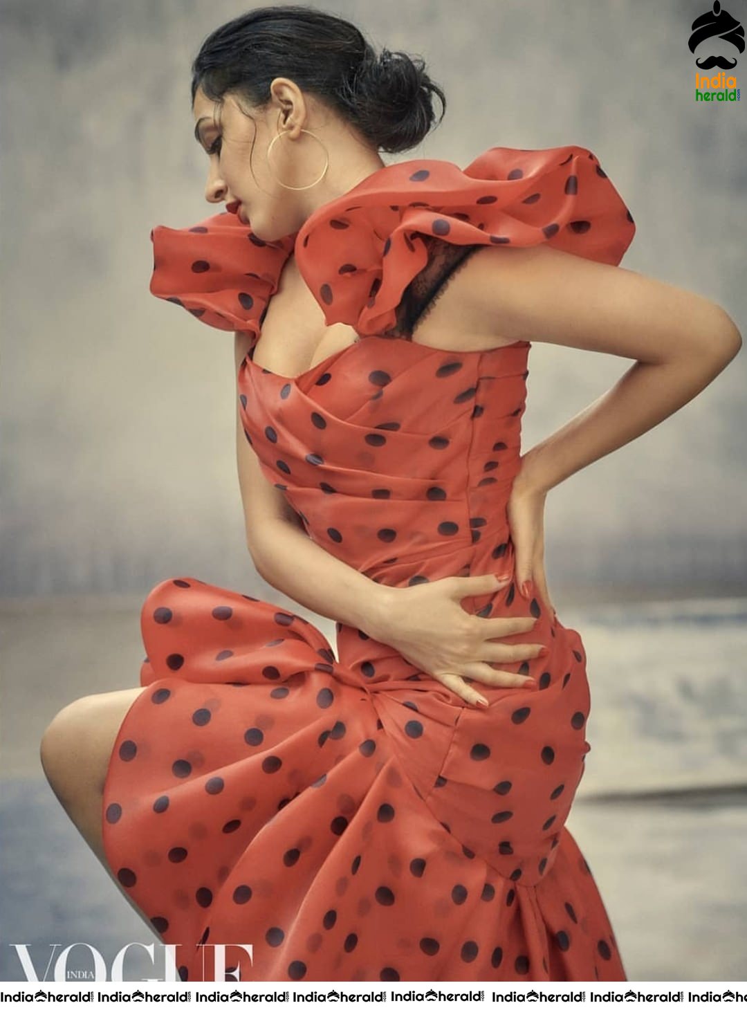 Kiara Advani Oozing Hotness in Latest Edition of Vogue Magazine