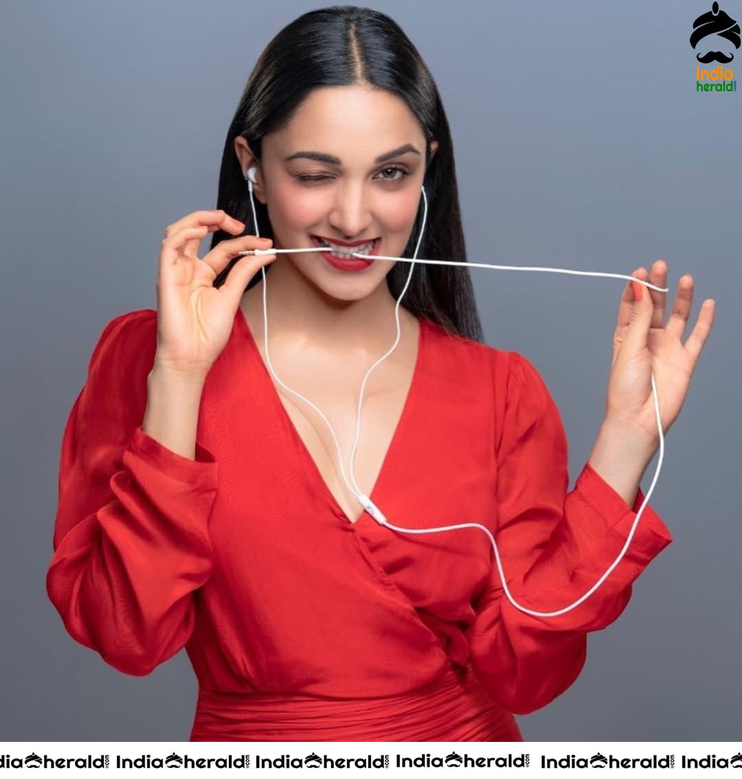 Kiara Advani Red Hot Latest Photoshoot for Boat Electronics