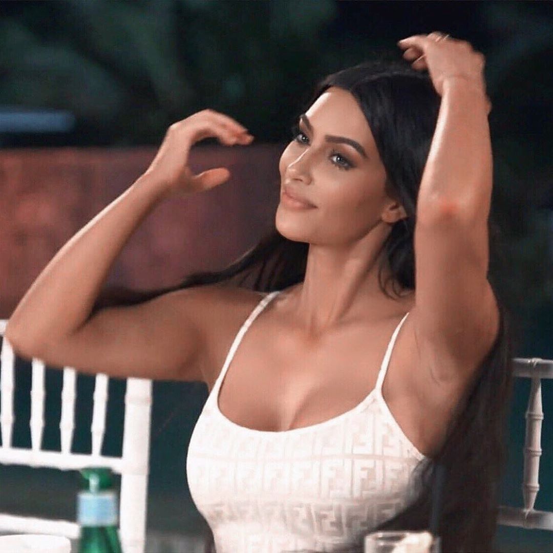 Kim Kardashian Sizzling Hot In White