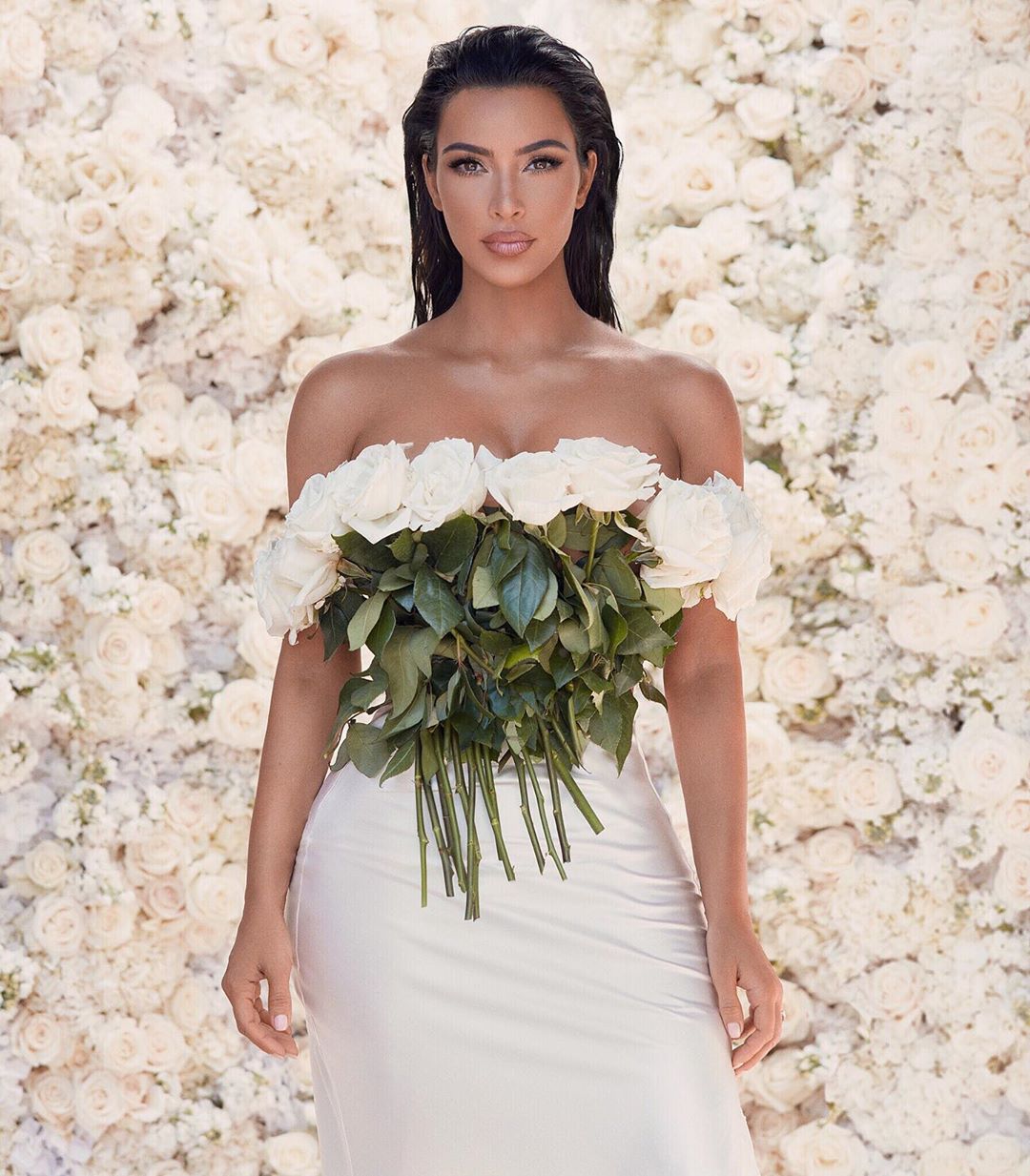 Kim Kardashian Sizzling Hot In White