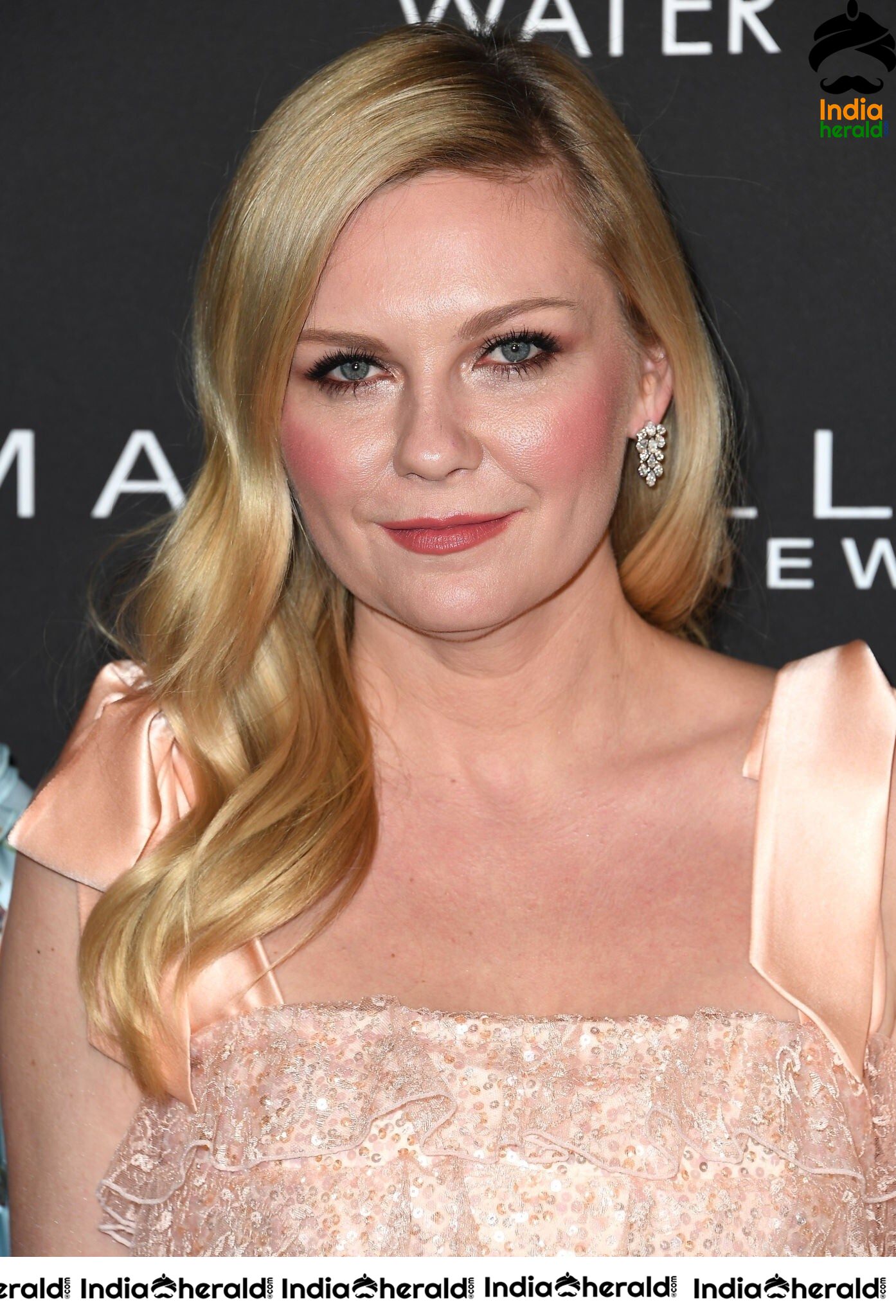 Kirsten Dunst at 5th Annual Instyle Awards in Los Angeles Set 1