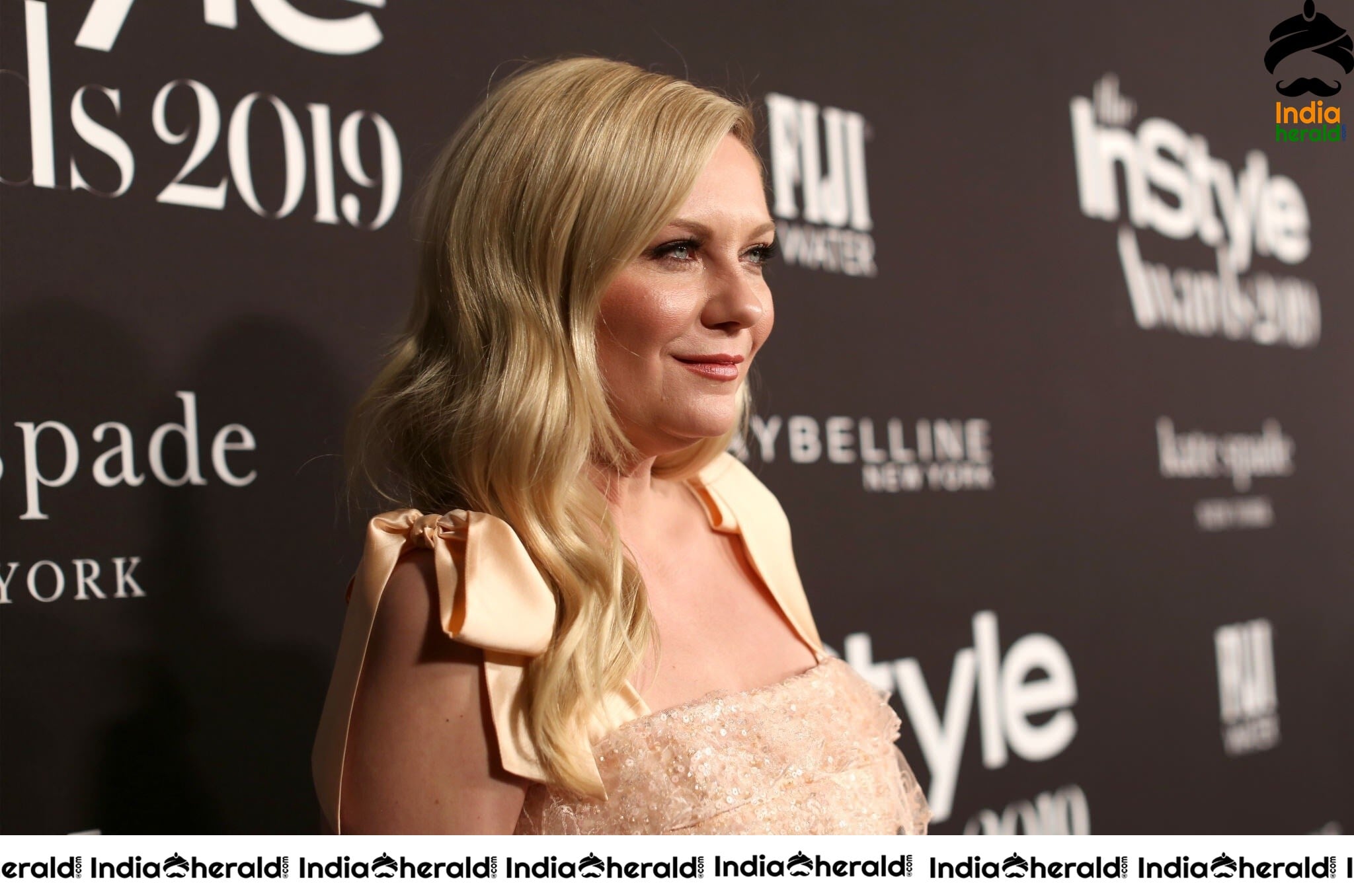 Kirsten Dunst at 5th Annual Instyle Awards in Los Angeles Set 2