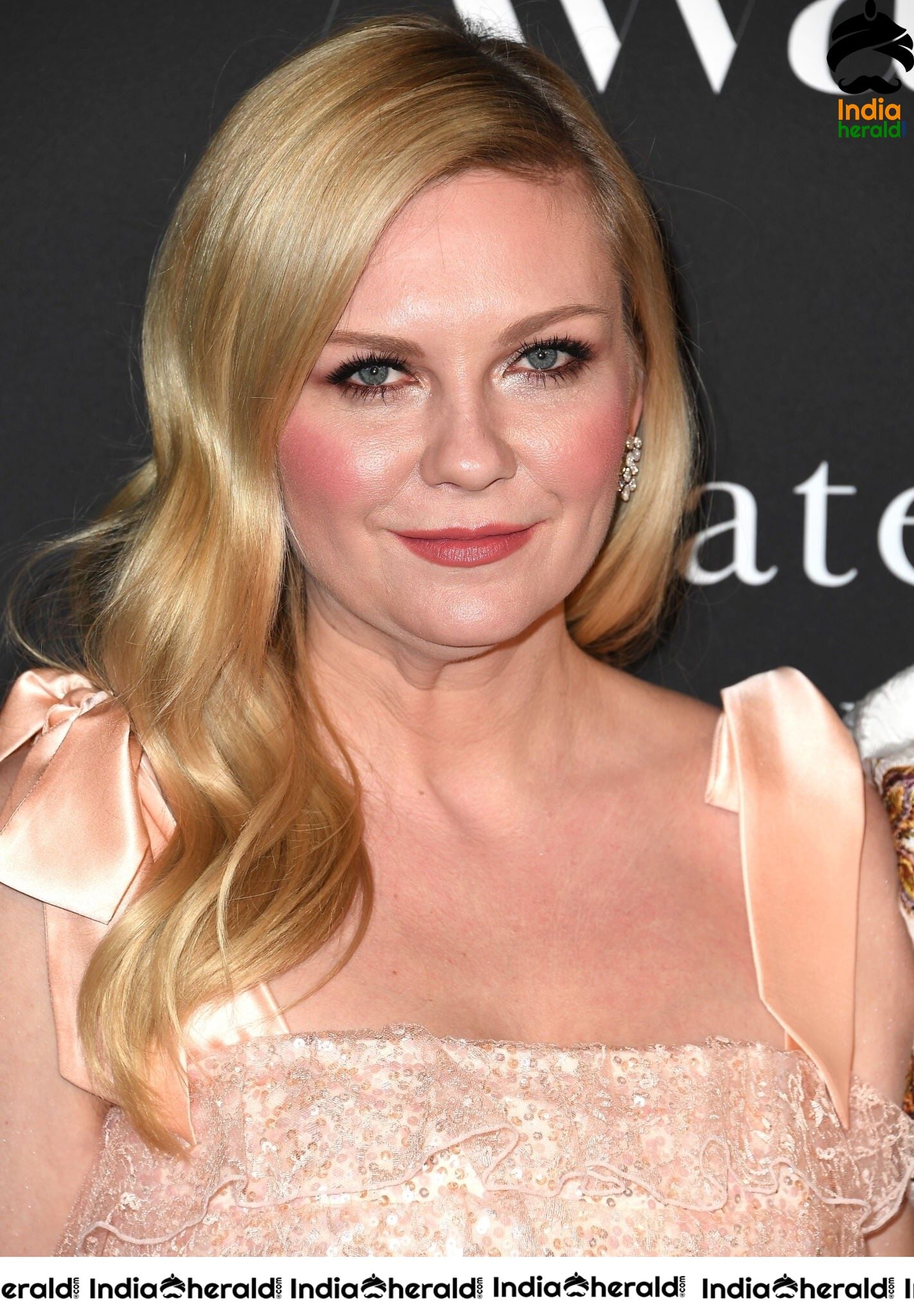 Kirsten Dunst at 5th Annual Instyle Awards in Los Angeles Set 2