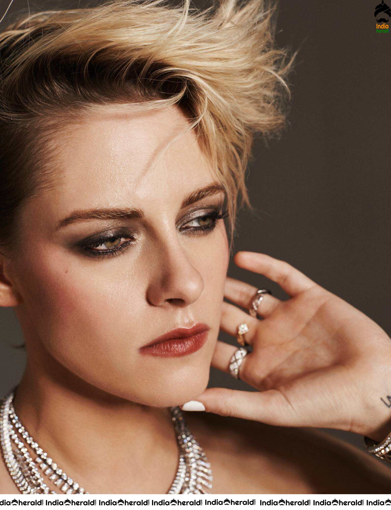 Kristen Stewart Photoshoot for Elle Magazine France Issue