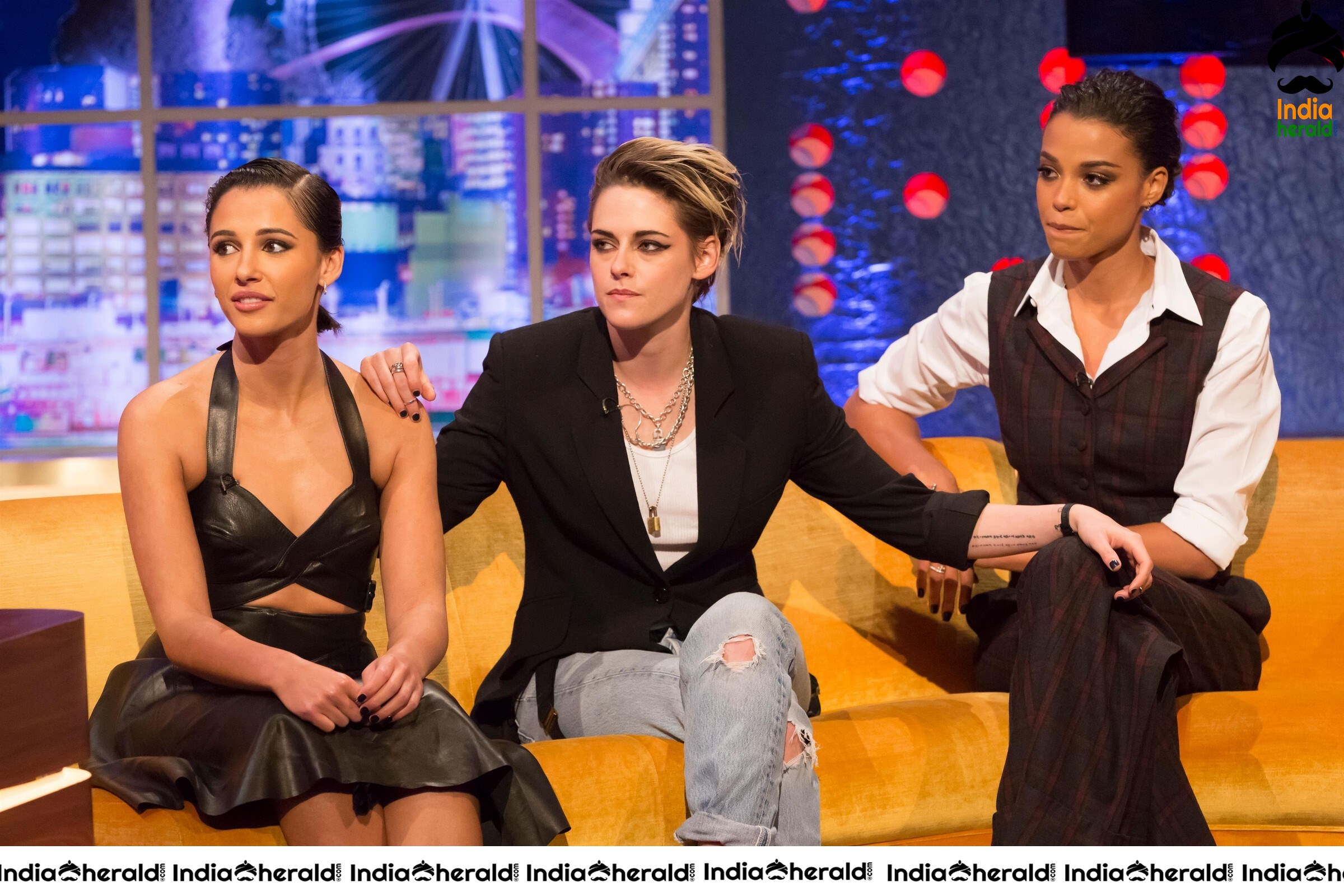 Kristen Stewart With Ella Balinska and Naomi Scott The Jonathan Ross Show in London Set 2