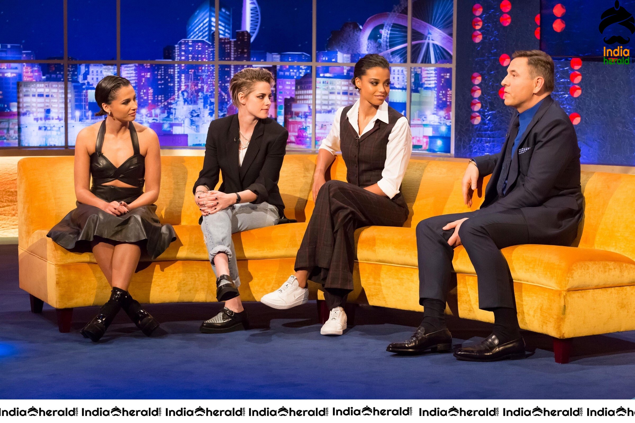 Kristen Stewart With Ella Balinska and Naomi Scott The Jonathan Ross Show in London Set 2