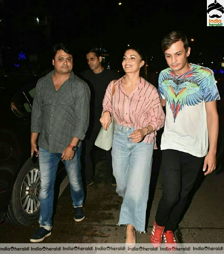 Kriti Sanon And Jacqueline Spotted Outside Bandra