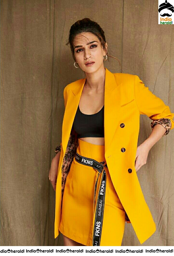 Kriti Sanon Delightful In Yellow Colour Dress