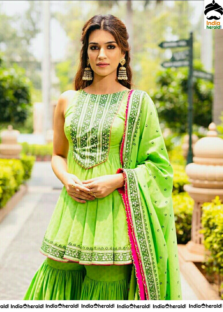Kriti Sanon So Gracious In Green Traditional Dress