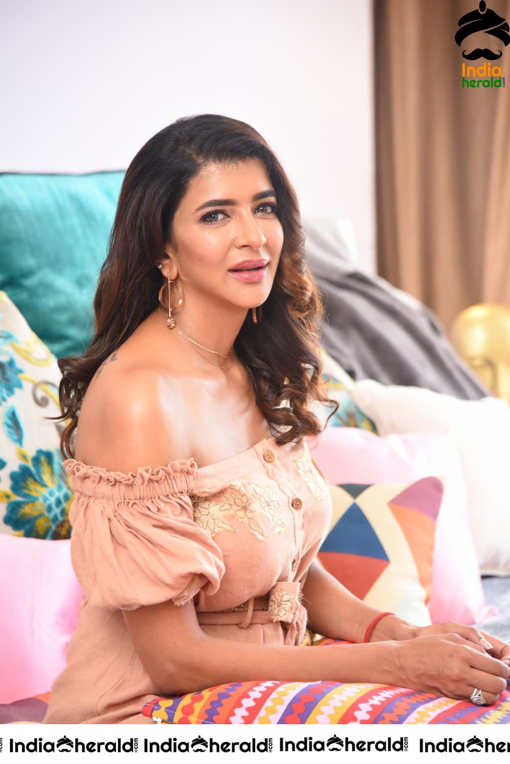 Lakshmi Manchu Press Interview Stills Set 4