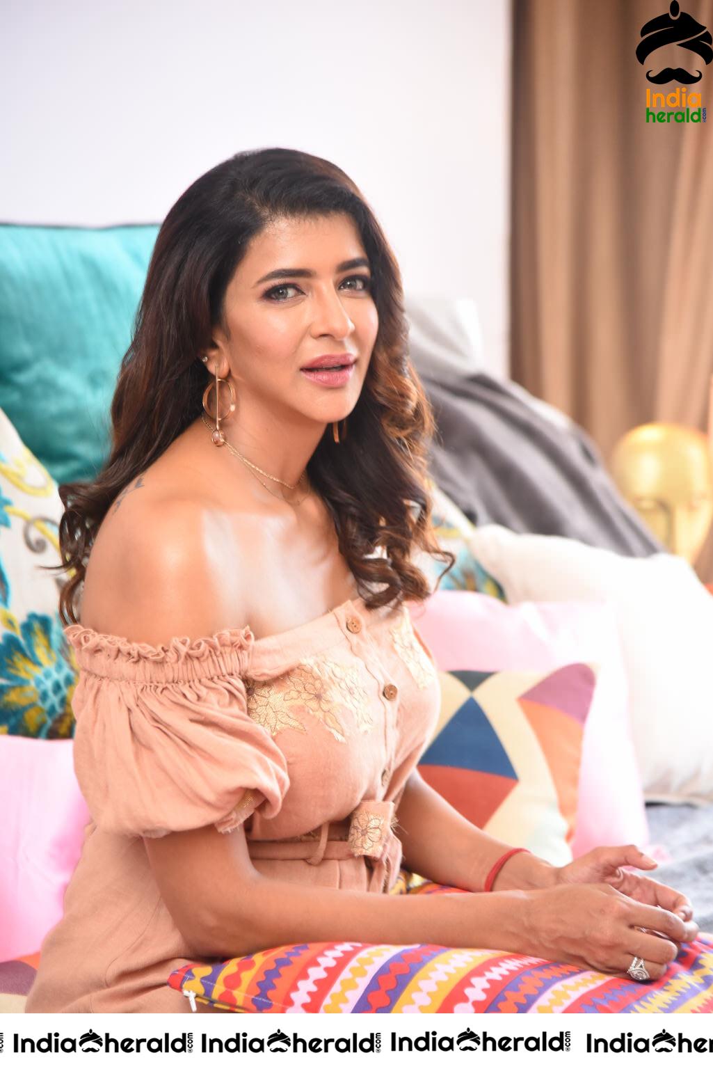 Lakshmi Manchu Press Interview Stills Set 4