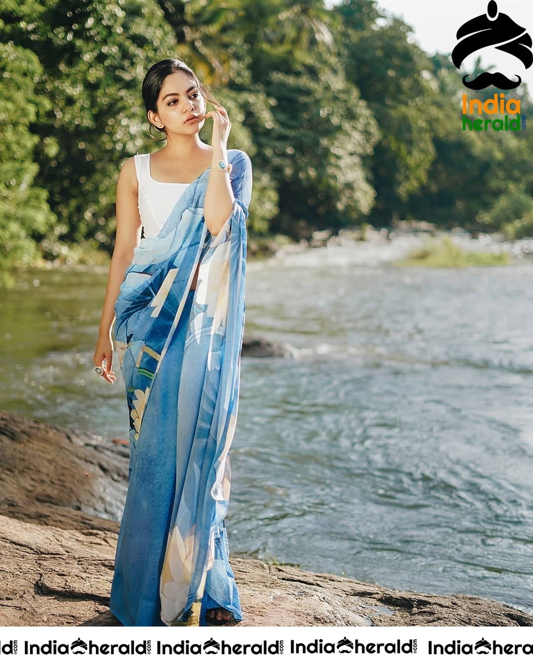 Latest Hot Clicks Of Ahaana Krishna In Light Blue Saree Set 1