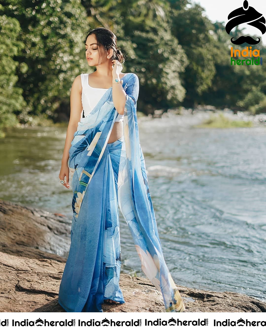 Latest Hot Clicks Of Ahaana Krishna In Light Blue Saree Set 1