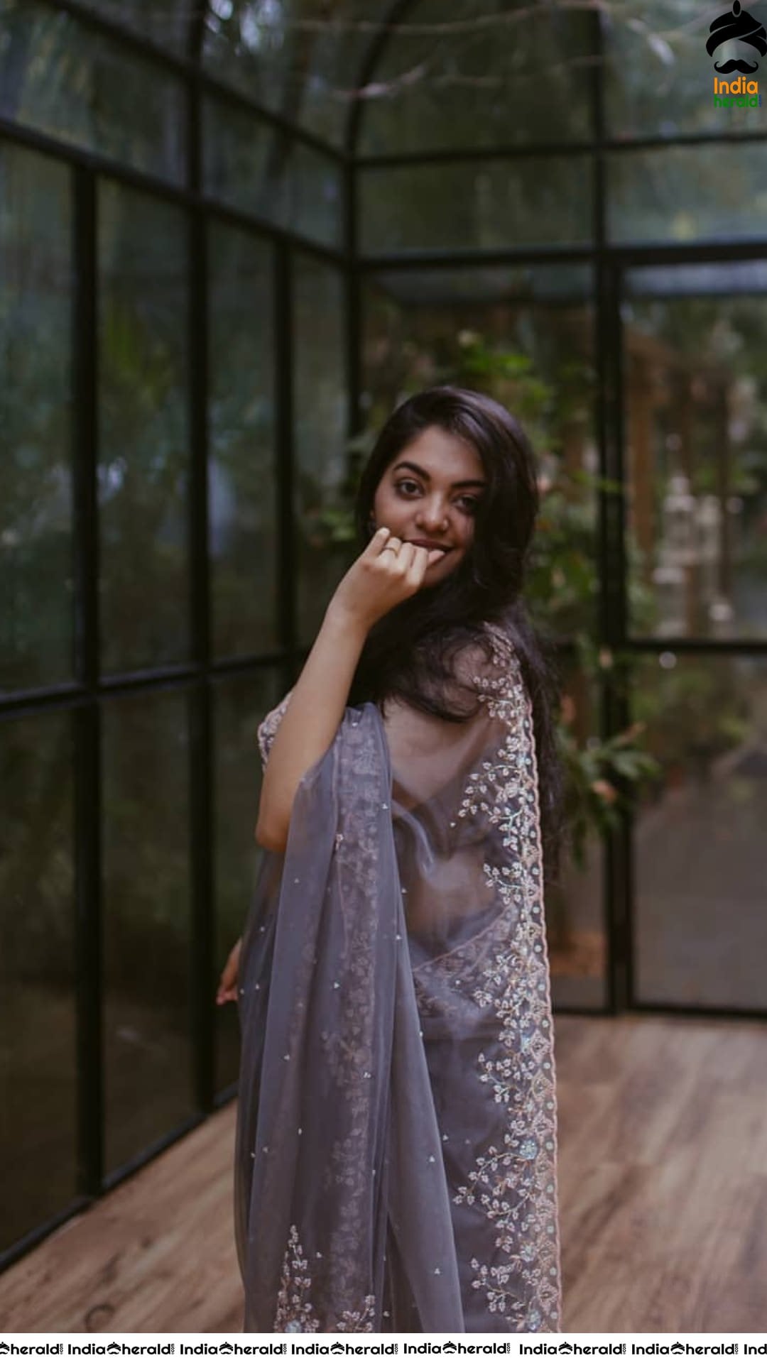 Latest Hot clicks of Ahaana Krishna in Saree Set 1