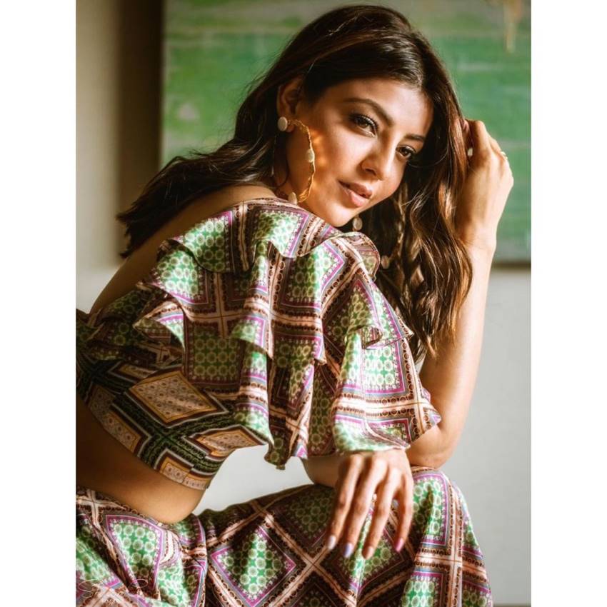Latest Hot Clicks Of Kajal Aggarwal From Ranarangam