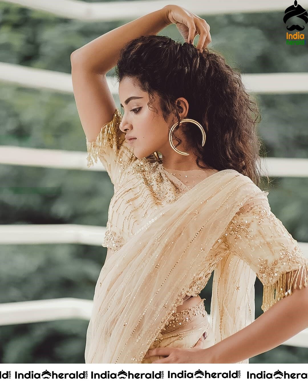 Latest Hot Compilation of Photos of Anupama Parameswaran in Saree Set 2