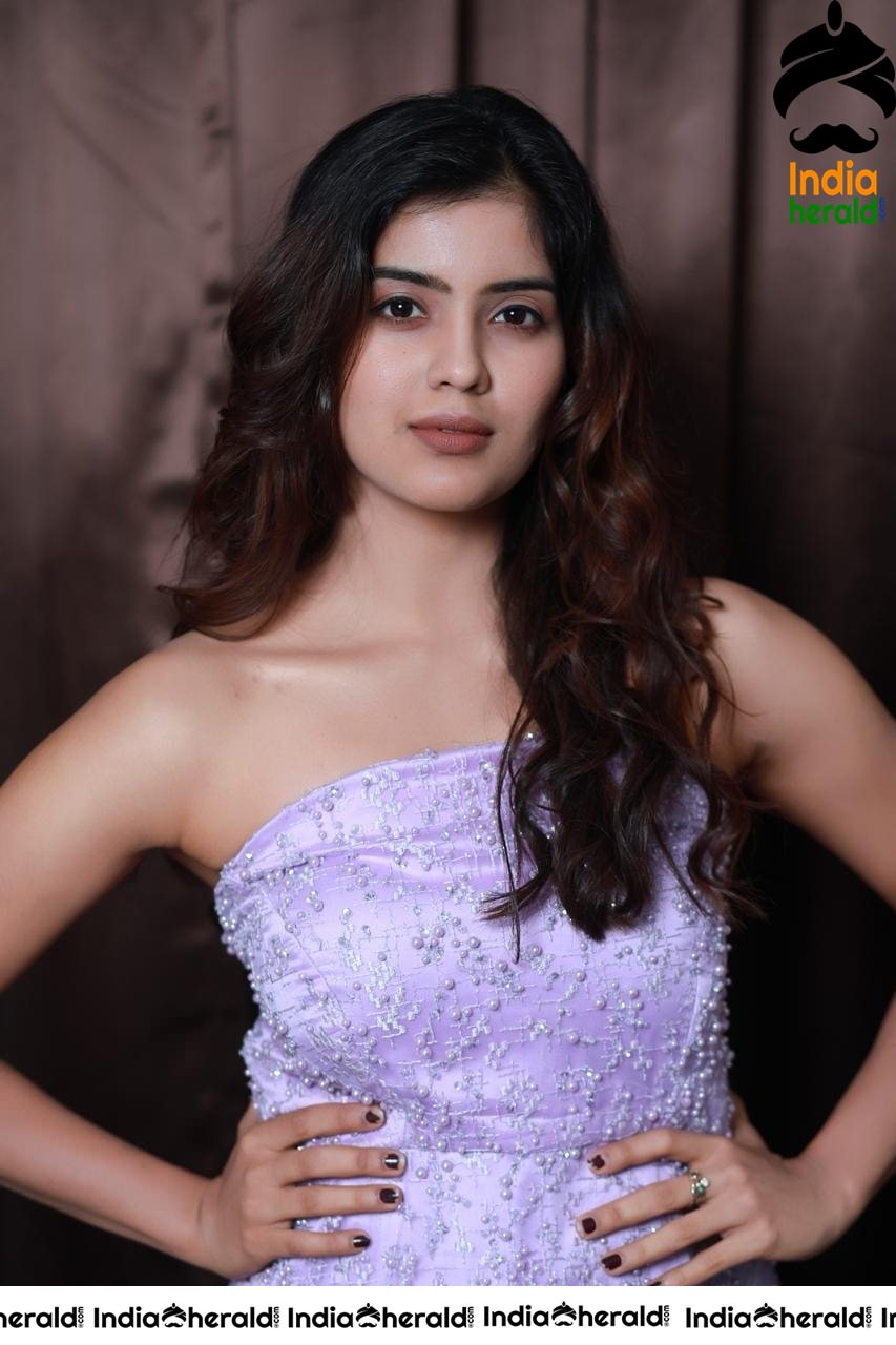 Latest Photoshoot of Bigil Girl Amritha Aiyer