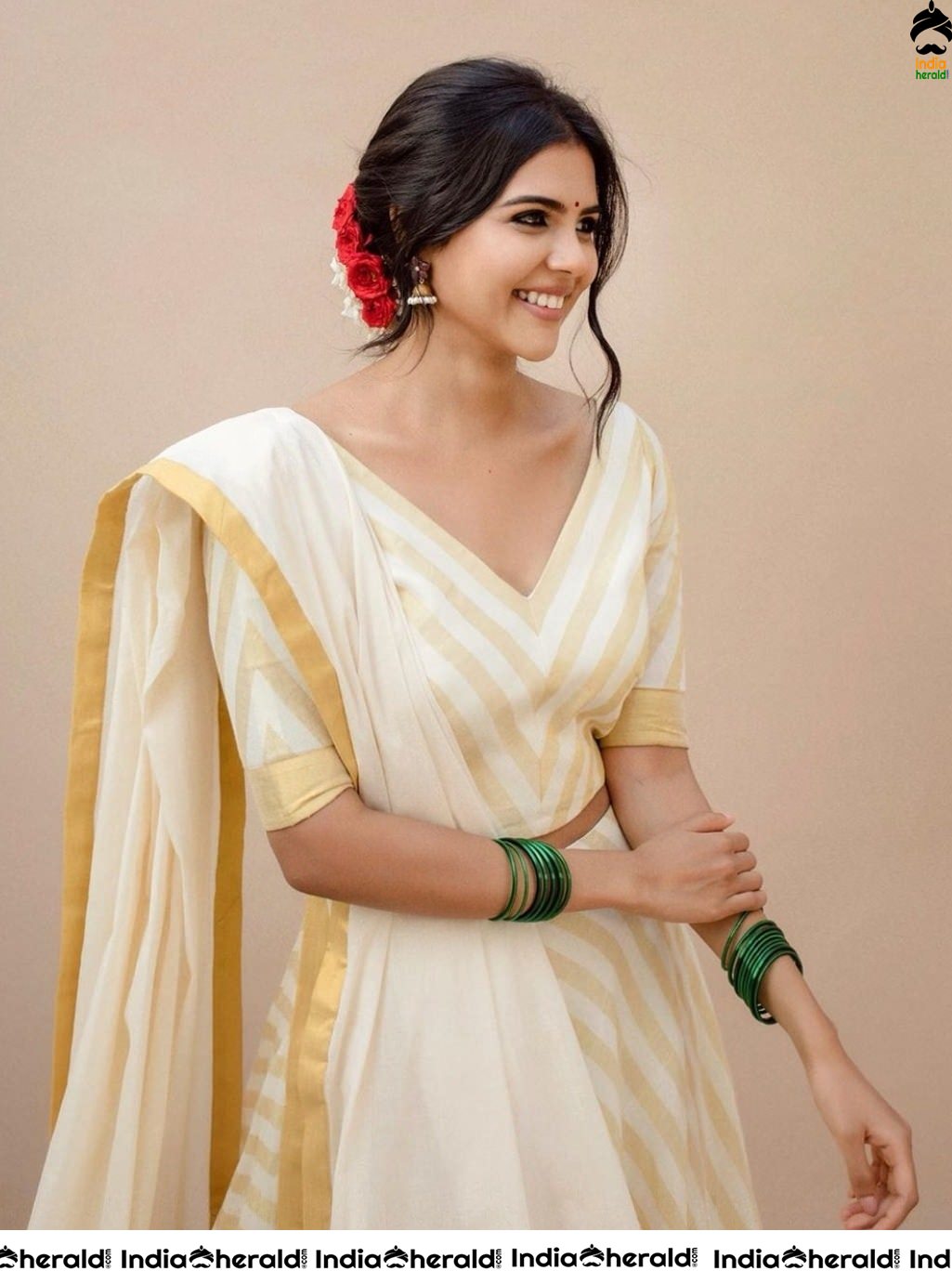 Latest photoshoot of the adorable Kalyani Priyadarshan