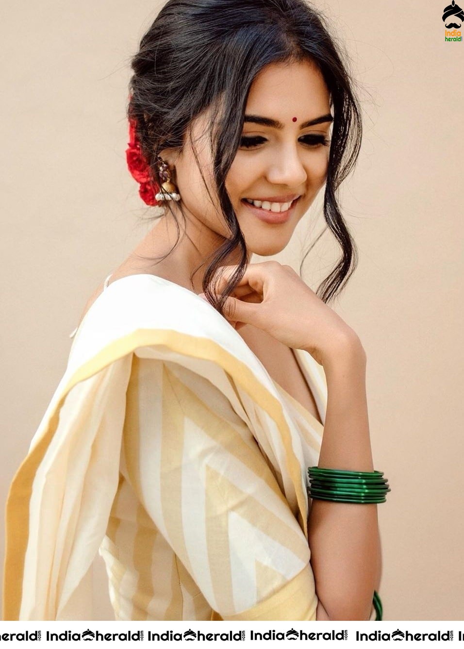 Latest photoshoot of the adorable Kalyani Priyadarshan