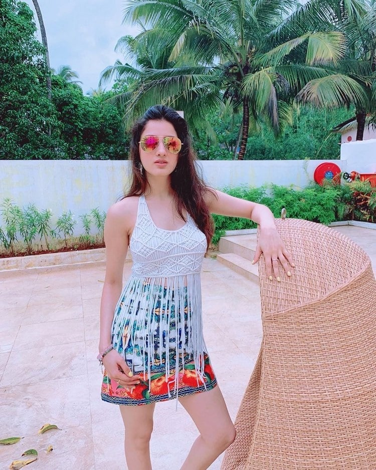 Latest Sizzling Photos Of Richa Panai