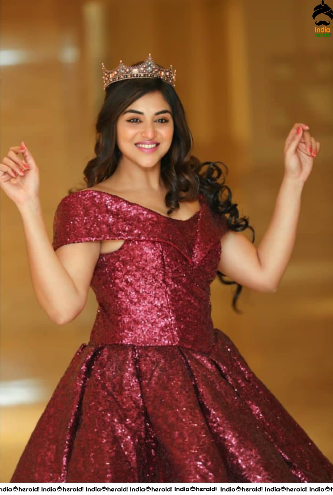 Latest Stills of Indhuja dressed as a Princess
