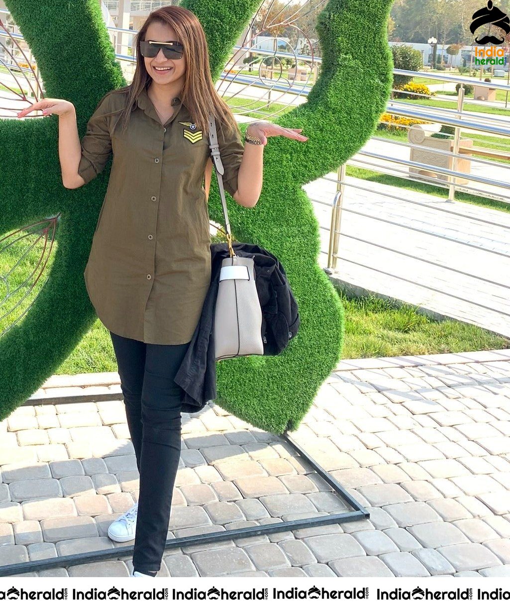 Latest Stills of Trisha from her Tour of Tashkent