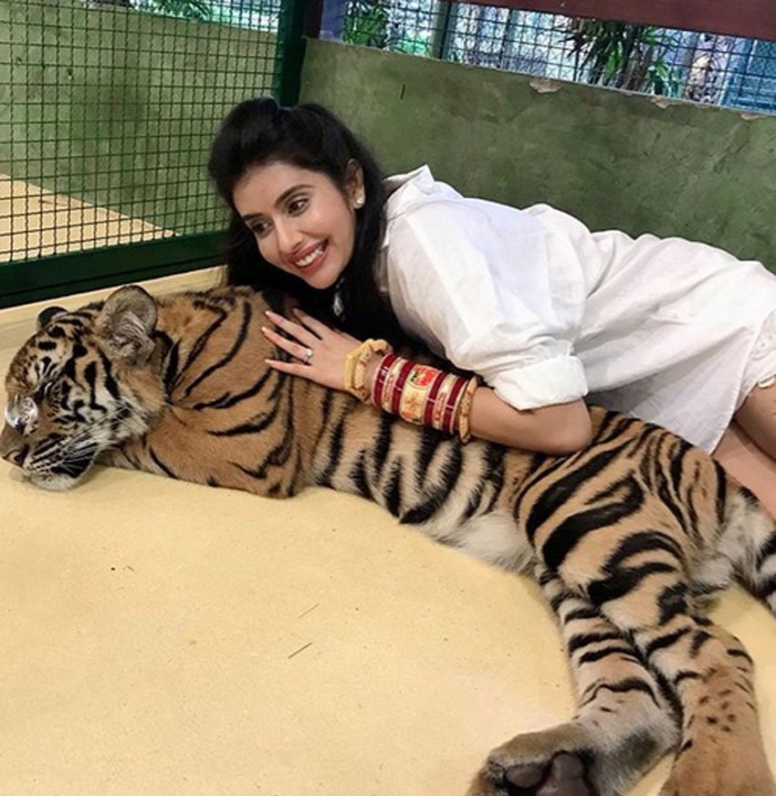 Leaked Honeymoon Hot Photos Of Charu Asopa And Rajeev Sen Set 3