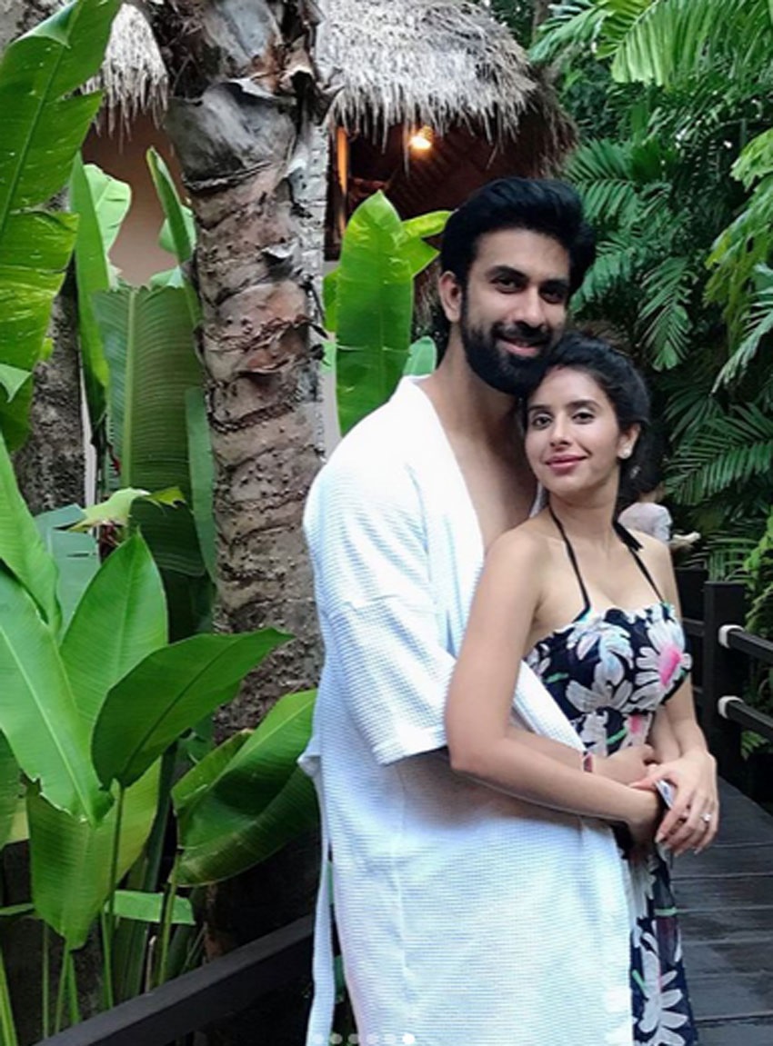 Leaked Honeymoon Hot Photos Of Charu Asopa And Rajeev Sen Set 3