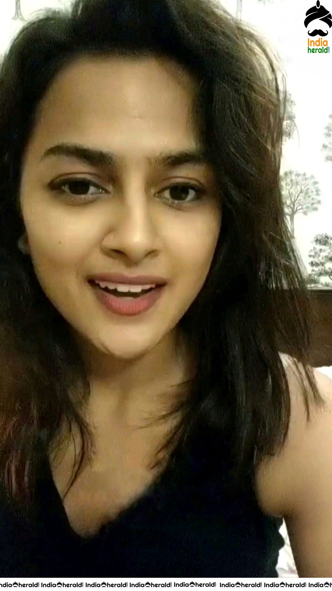 LEAKED HOT PHOTOS of Shraddha Srinath Private Bedroom Video Chat