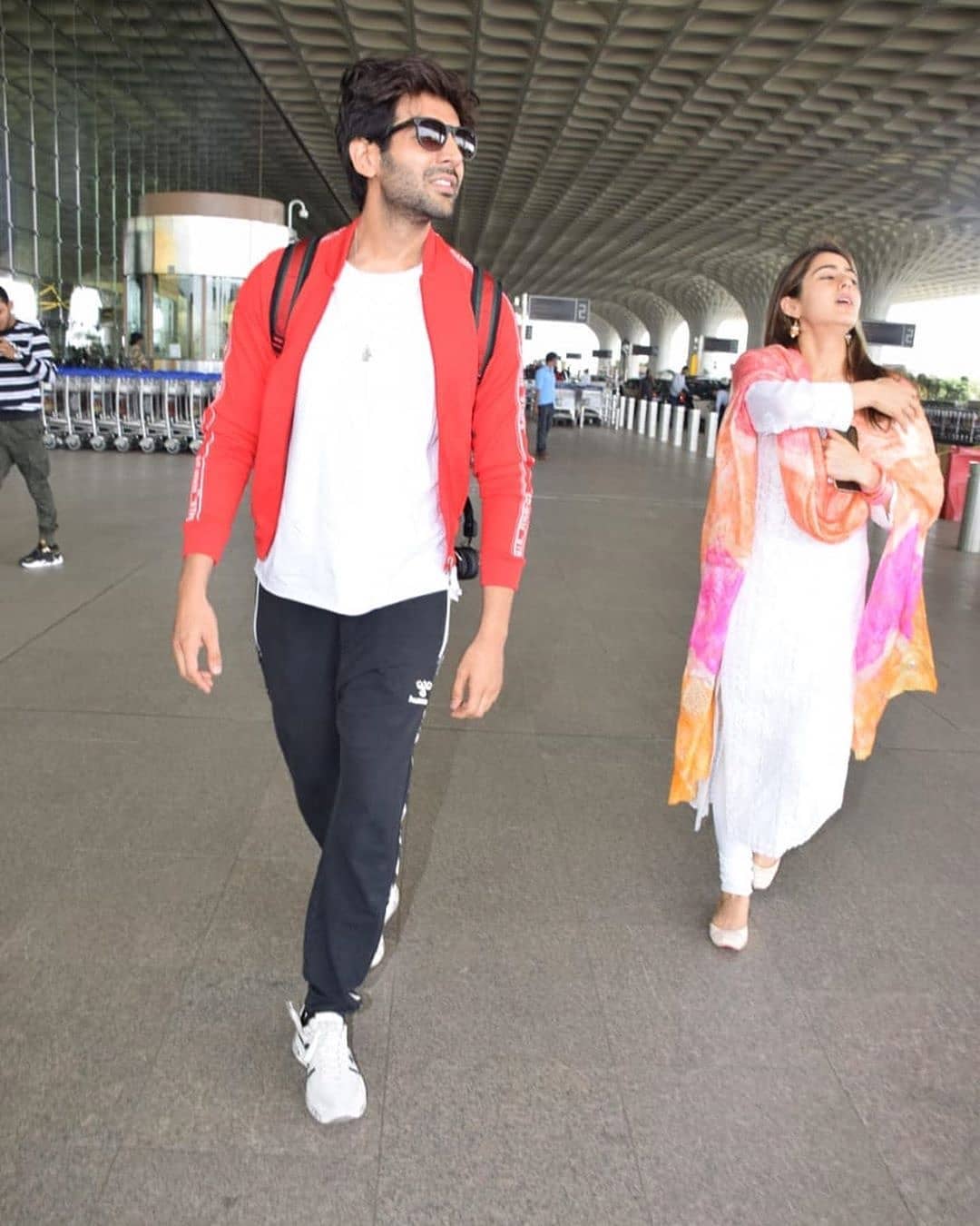 Love Birds Kartik Aryan And Sara Spotted Together