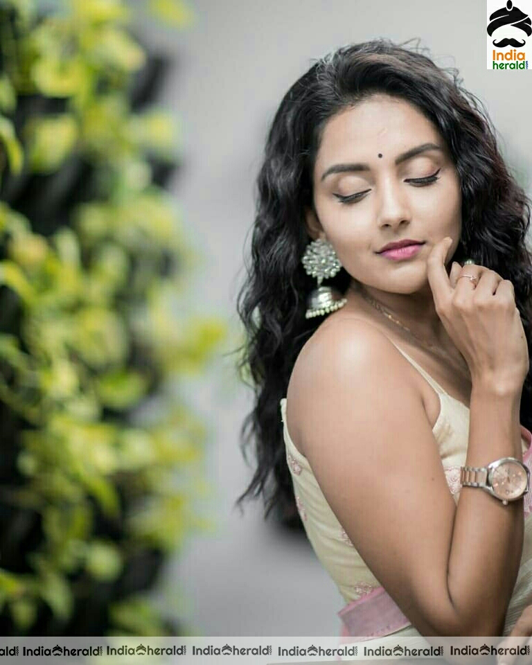 Mahima Nambiar Cute Latest Clicks