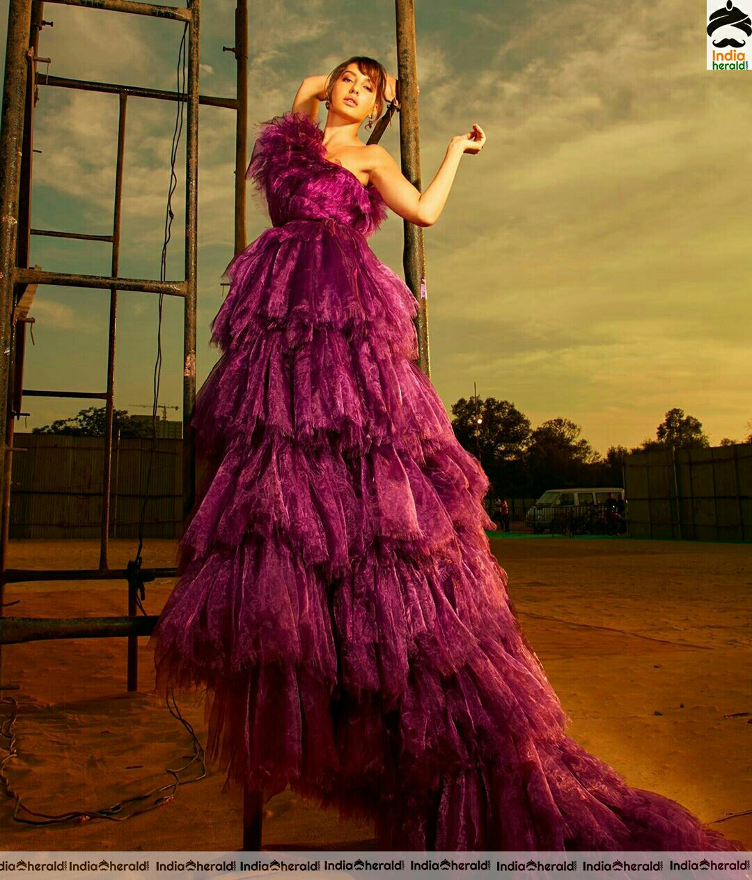 Malaika Arora Hot In These Purple Dress Stills