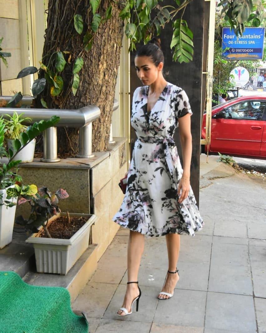 Malaika Arora Spotted Outside At Cafe Early Morning At Mumbai
