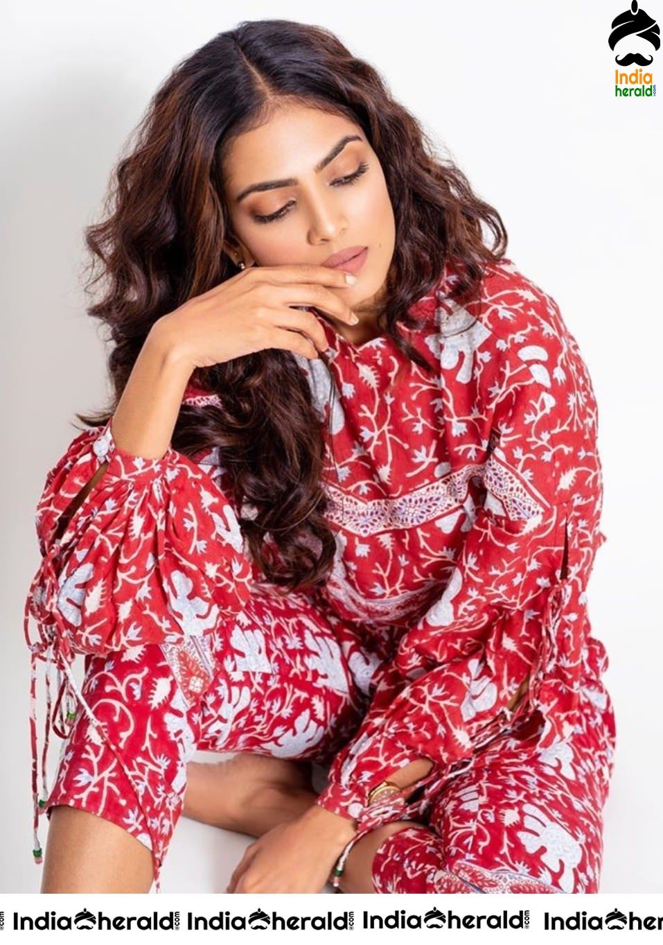 Malavika mohanan Latest Photos Collection