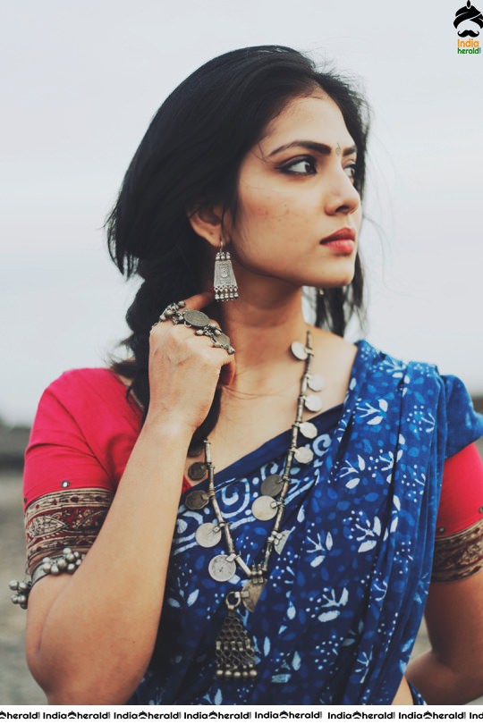 Malavika Mohanan Vintage Hot Photoshoot Clicks in Saree