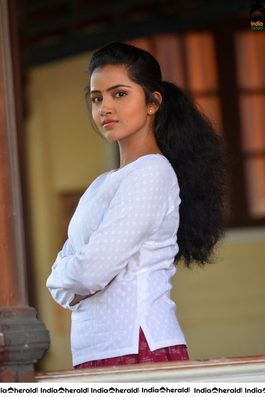 Mallu Beauty Anupama Parameswaran latest clicks