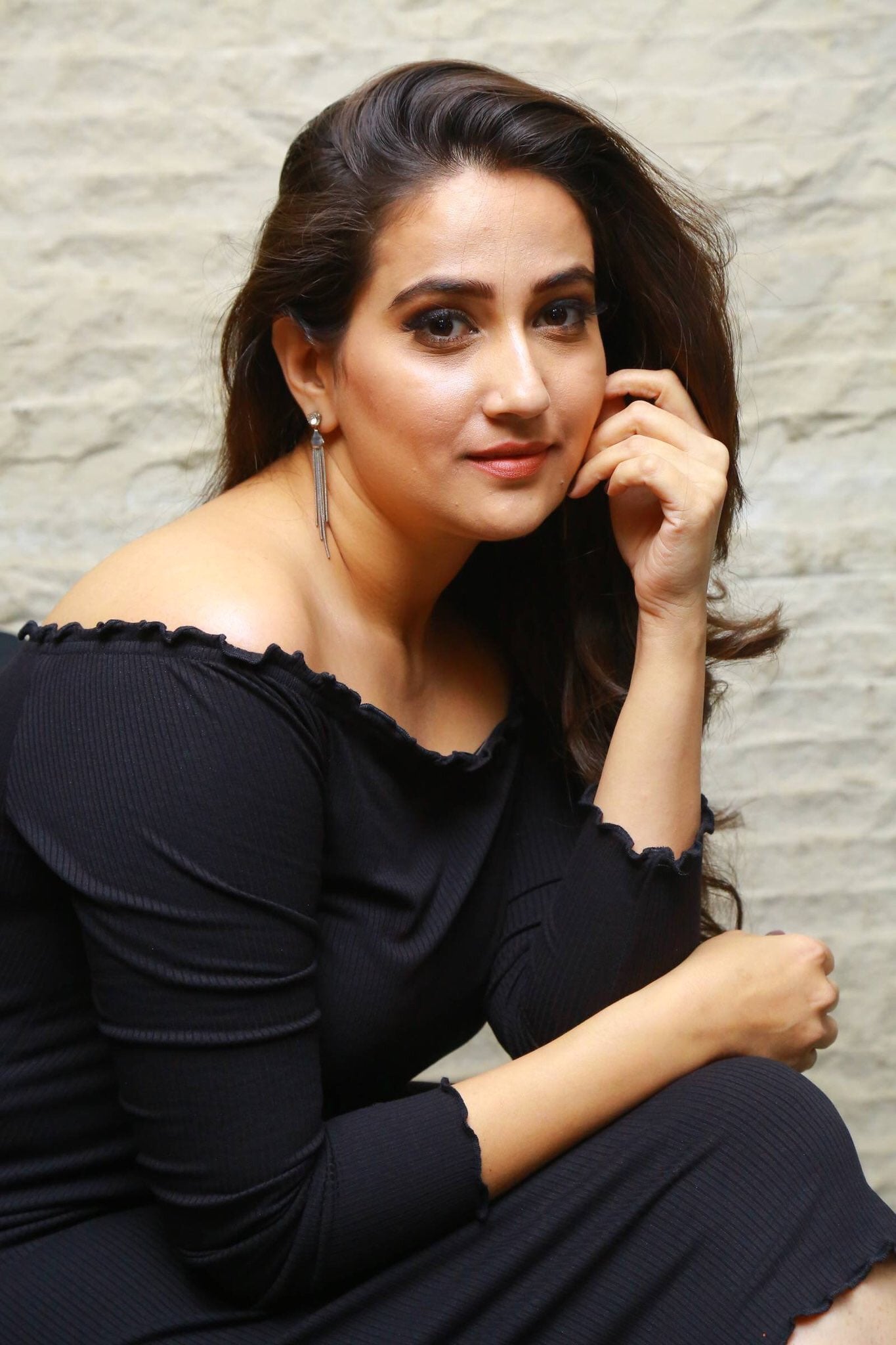 Manjusha Anchor latest ravishing stills