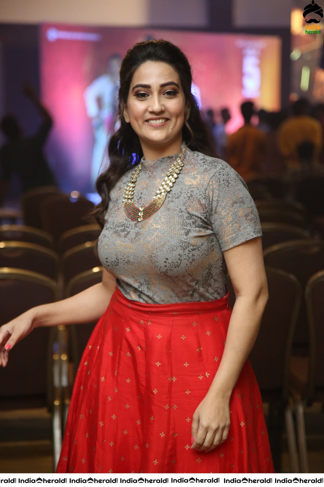 Manjusha Anchor Too Hot in a Tight Top Set 1