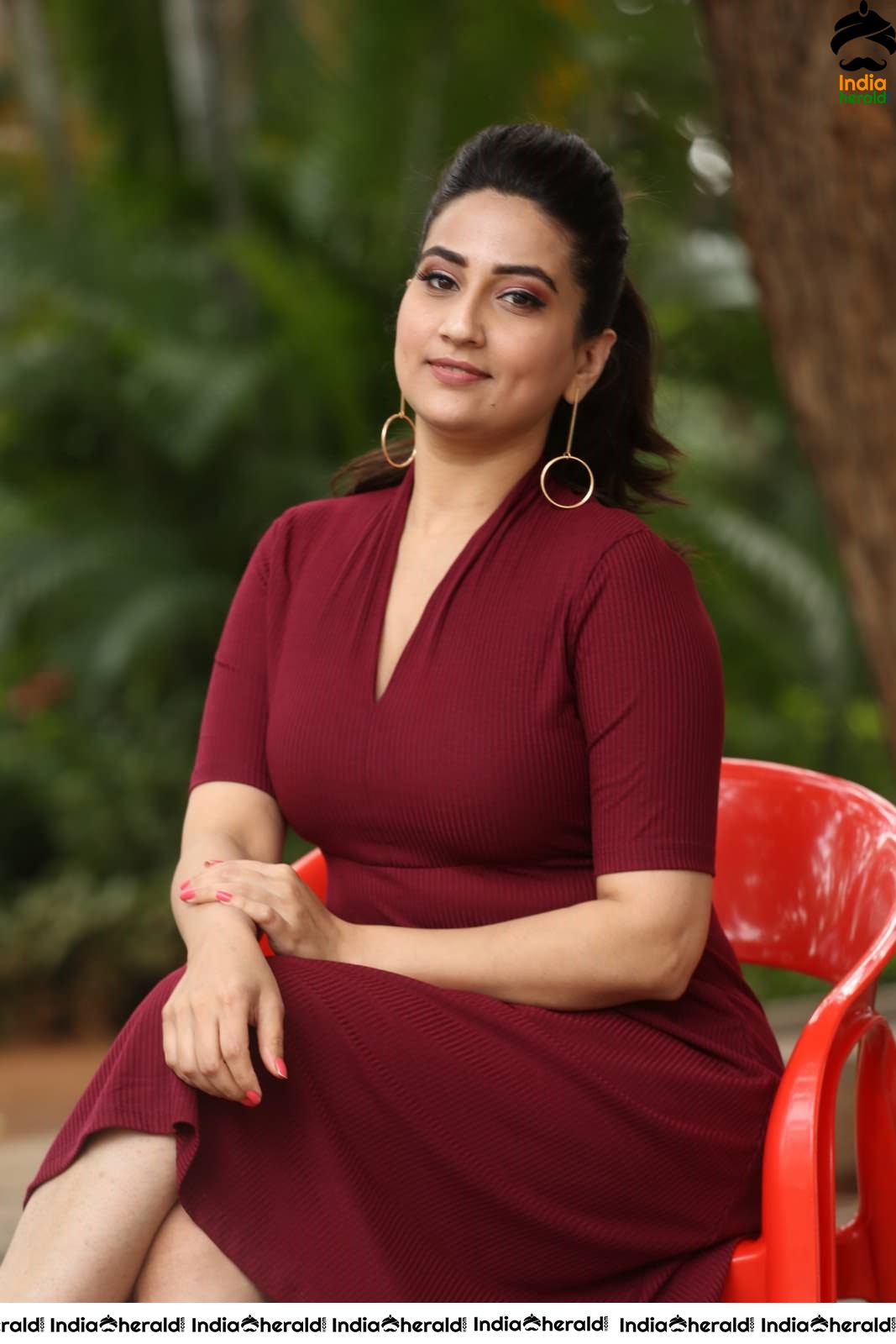 Manjusha Hot in Maroon Frock Set 1