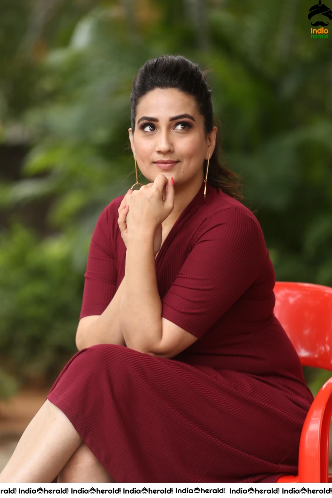 Manjusha Hot in Maroon Frock Set 2