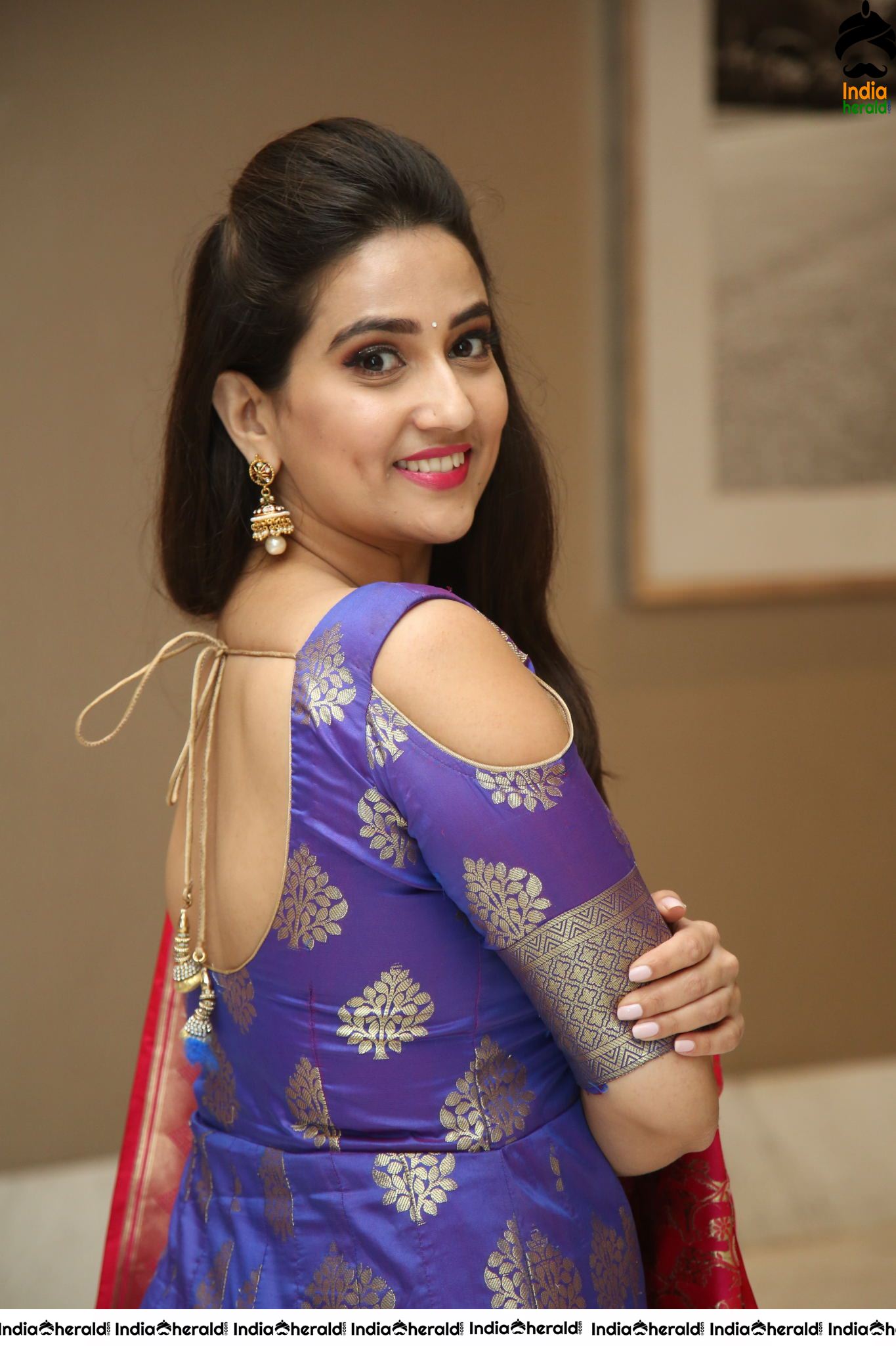 Manjusha Oozing Oomph in these Chudidar Photos Set 2