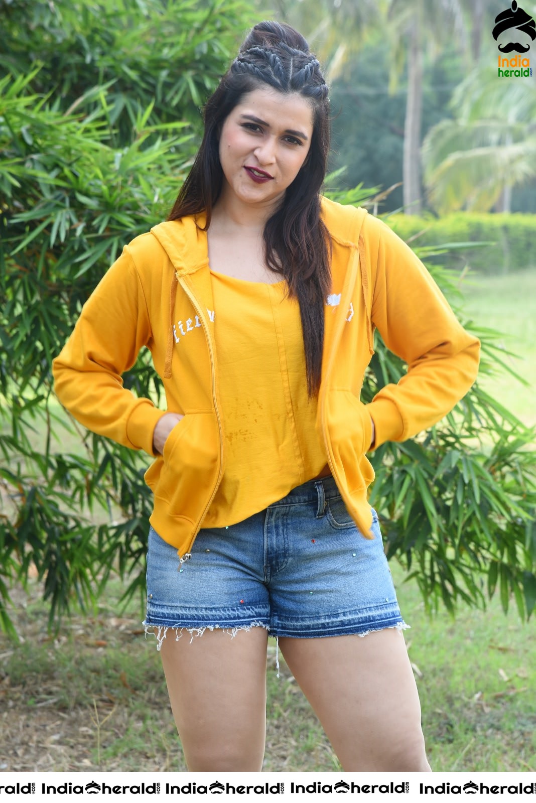 Mannara Chopra Hot Thighs Show in Sexy Shorts and Yellow Jerkin Set 1