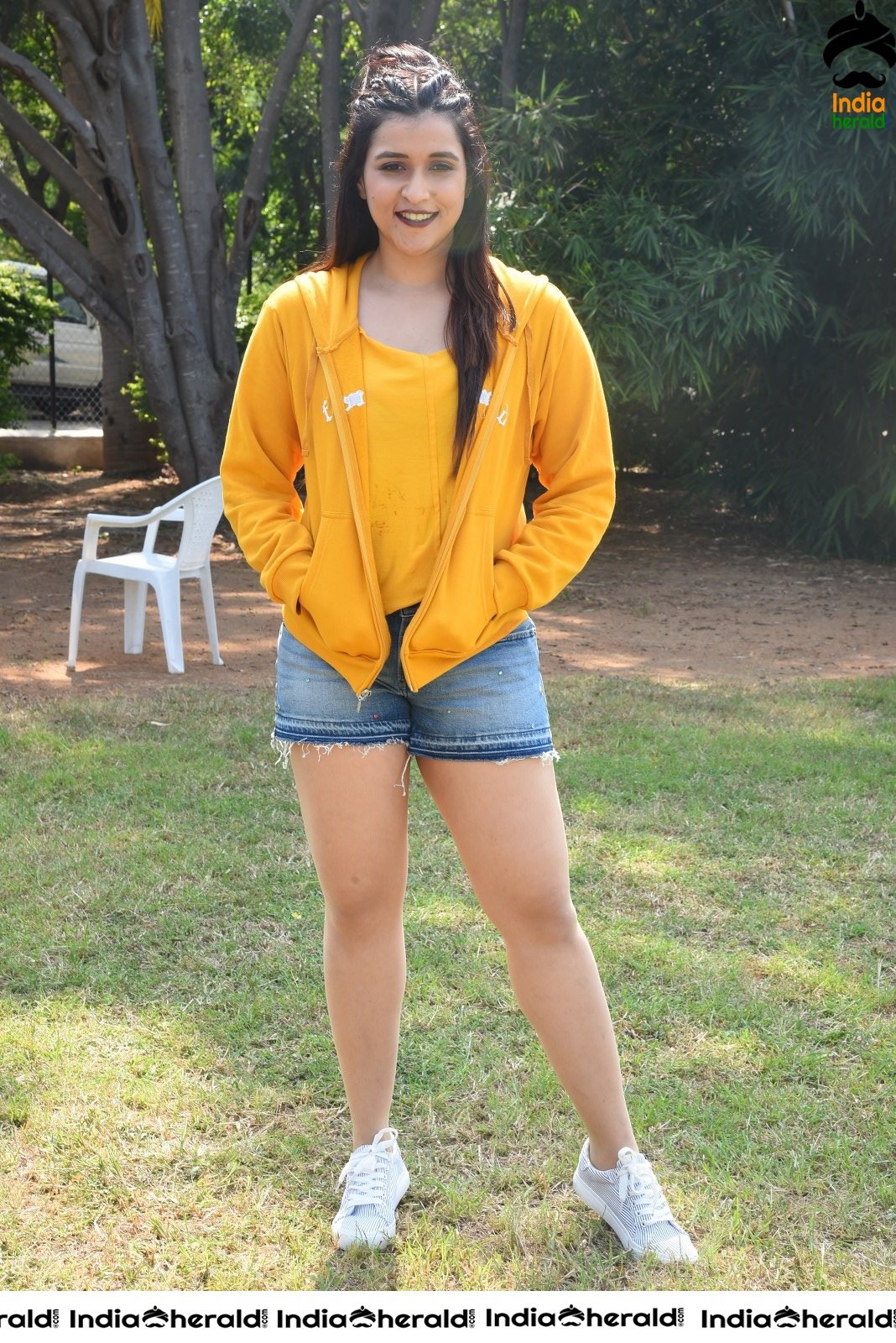 Mannara Chopra Hot Thighs Show in Sexy Shorts and Yellow Jerkin Set 2