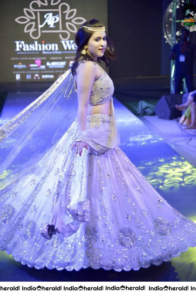 Mannara Chopra Latest Sizzling Clicks and a Fashion Ramp Walk