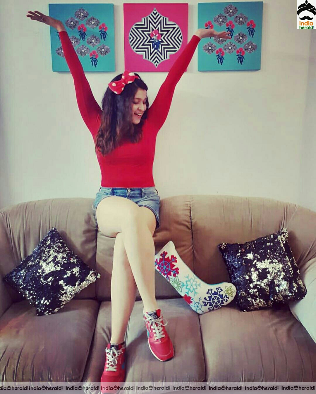 Mannara Hot Latest Thighs Show Stills