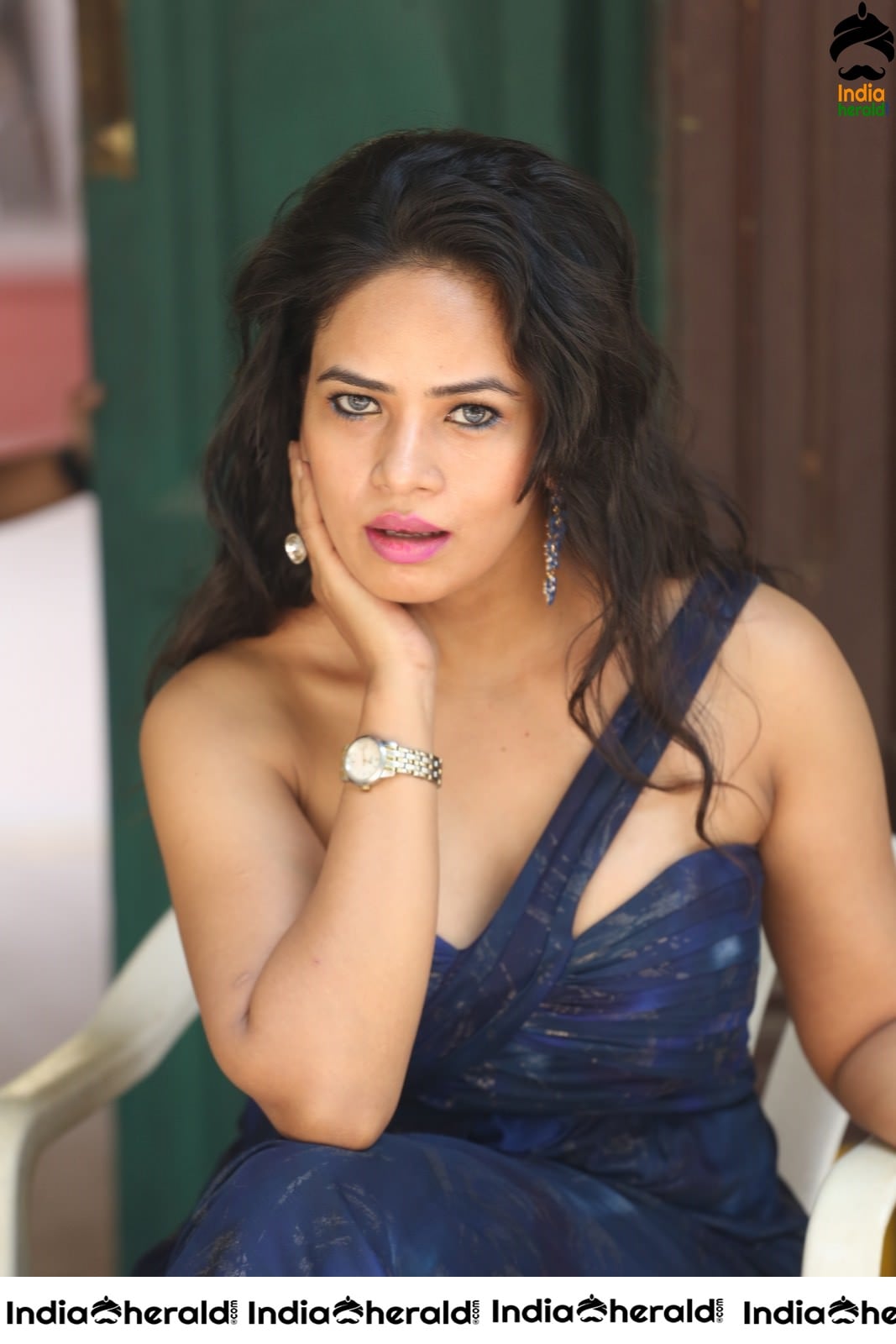 Meenakshi Kalitaa Hot Photos Set 2