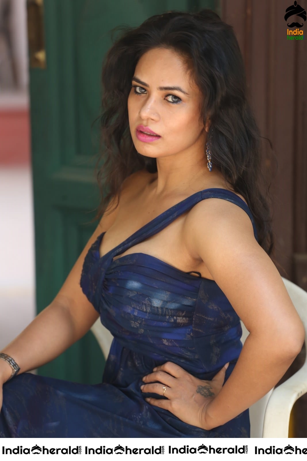 Meenakshi Kalitaa Hot Photos Set 2
