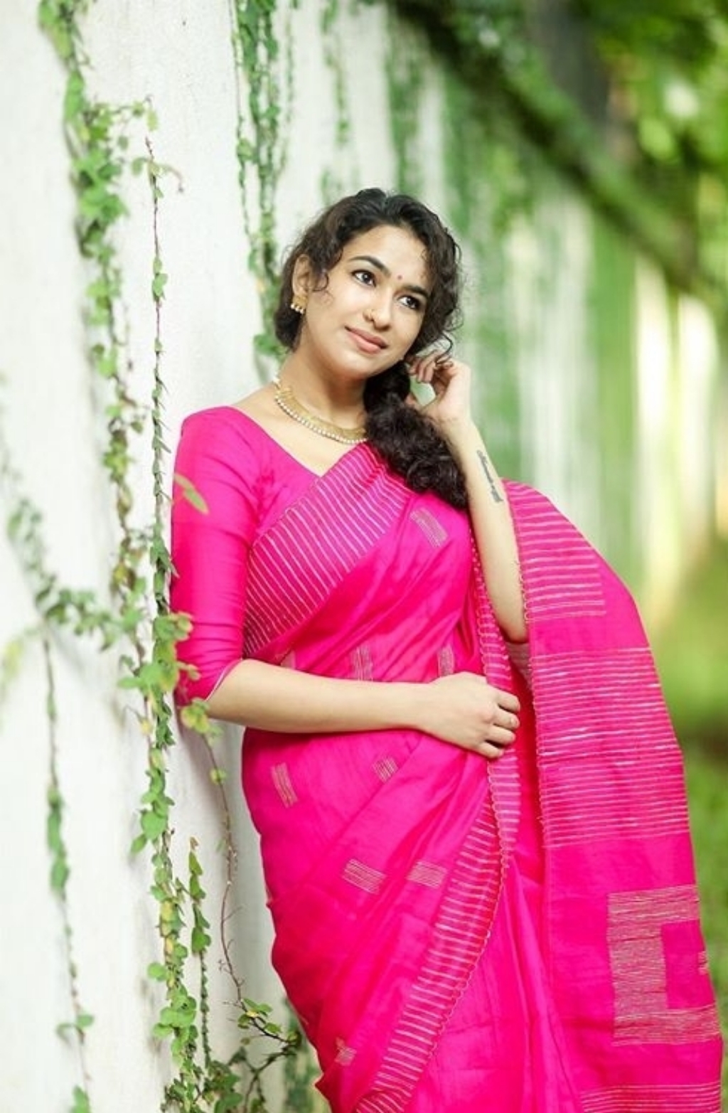 Meesha Ghoshal Hot HD images